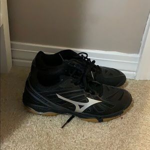 Mizuno volleyball shoes